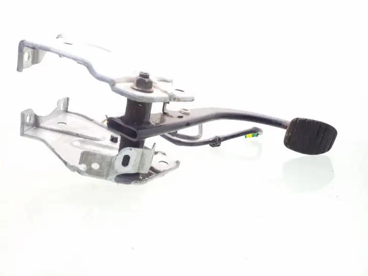 Opel Vivaro (2001 - 2006)  8200320520 Тормозная педаль