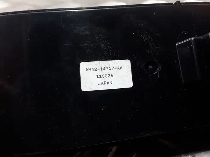 Land Rover Range Rover L322 (2009 - 2012) AH4214737AA Блок кнопок стеклоподъемников — фото 2