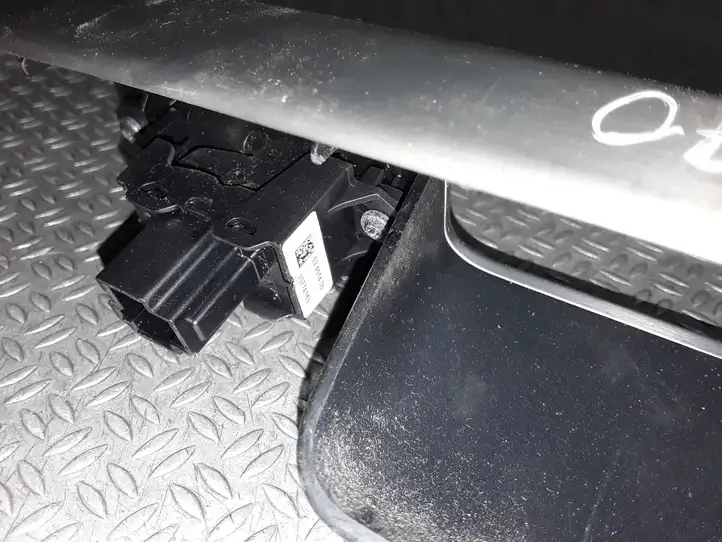 Volvo S40 (2004 - 2007) 30774163 Кнопка стеклоподъемников — фото 3