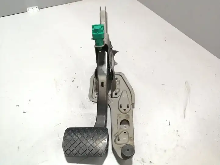 Volkswagen Multivan T5 (2003 - 2015)  7H1723057B Тормозная педаль