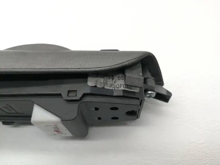 Toyota Corolla E120 E130 (2000 - 2004) 848200F040 Кнопка стеклоподъемников — фото 3