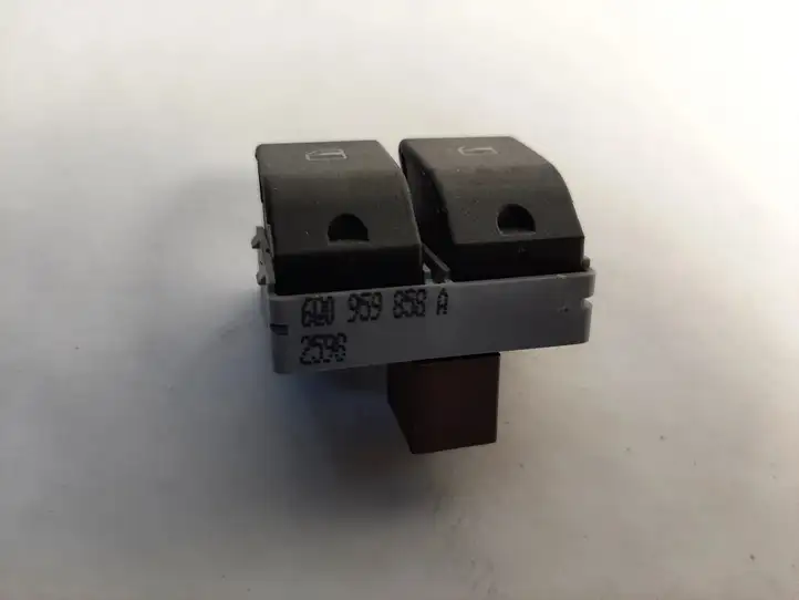 Volkswagen Polo (2005 - 2009) 6Q0959858A Блок кнопок стеклоподъемников — фото 2