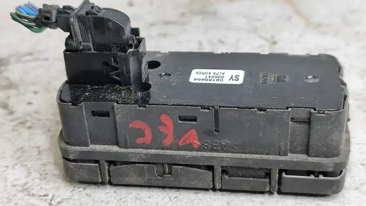 Opel Vectra C (2002 - 2005) 09185954 Блок кнопок стеклоподъемников — фото 3