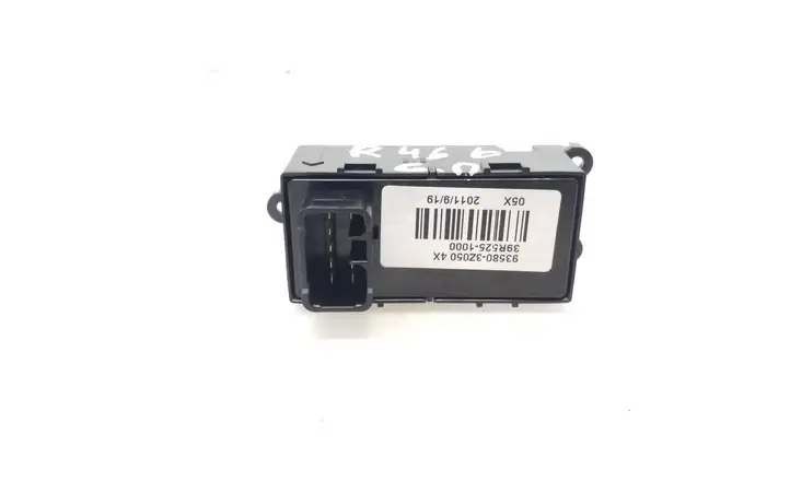 Hyundai i40 (2011 - ) 935803Z050 Блок кнопок стеклоподъемников — фото 4