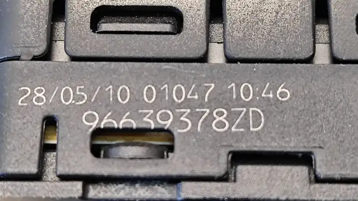 Citroen C4 I Picasso (2006 - 2013) 96639378ZD Блок кнопок стеклоподъемников — фото 3