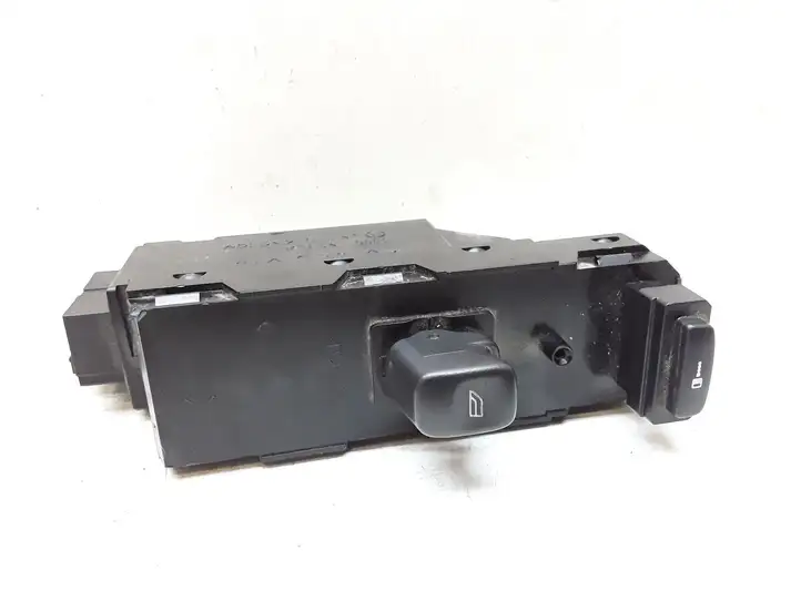 Volvo V70 (2004 - 2007) 30737519 Кнопка стеклоподъемников — фото 1