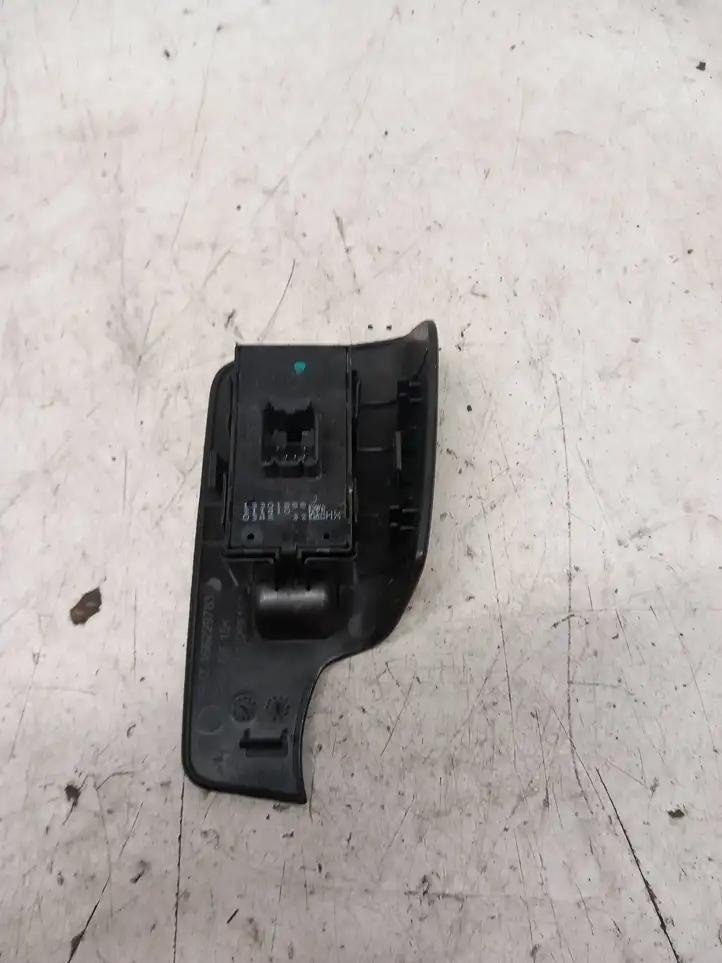 Opel Meriva B (2010 - 2014) 13301888 Блок кнопок стеклоподъемников — фото 2