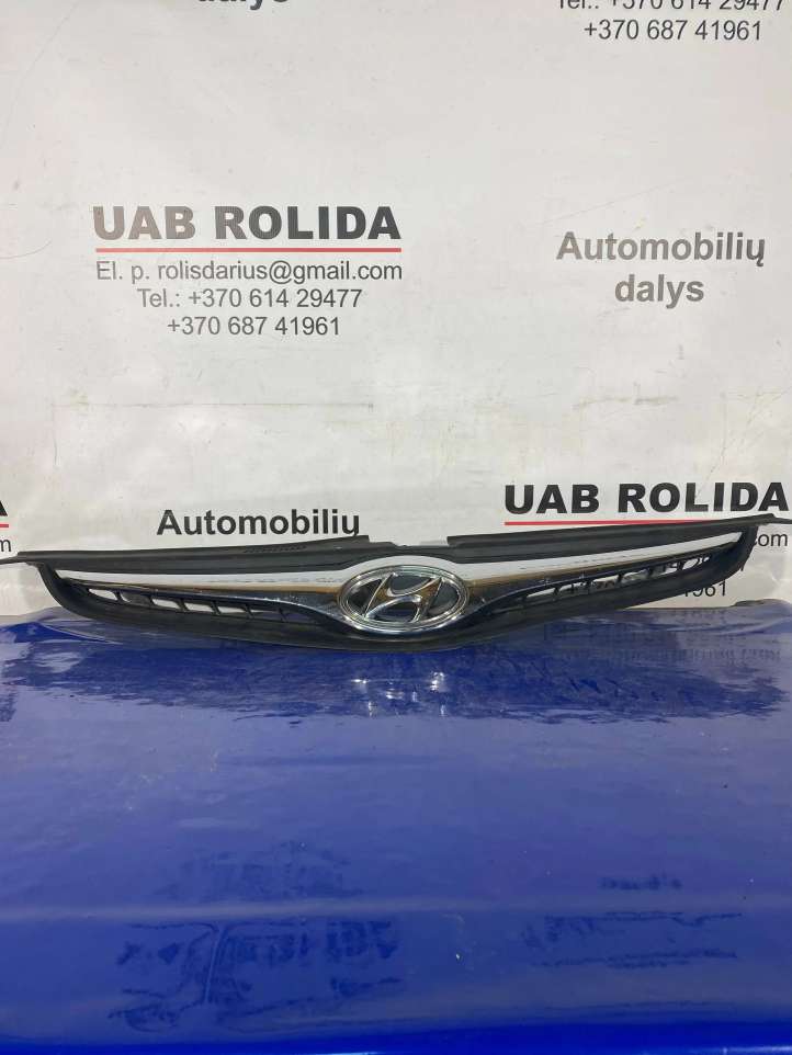 Hyundai i30 (2007 - 2012)  863512R500 Верхняя решётка