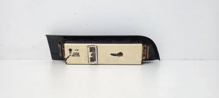 Ford Fiesta (2000 - 2005) 4D00R0RLHD Блок кнопок стеклоподъемников — фото 2