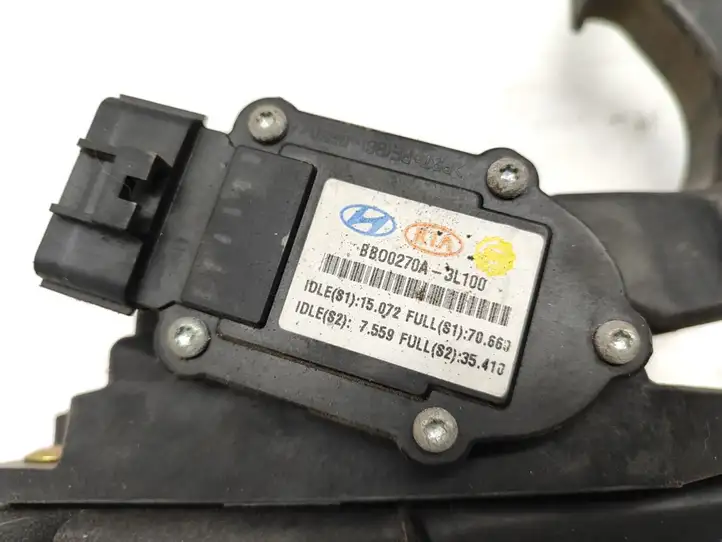 Hyundai Sonata (2003 - 2007) BBO0270A3L100 Педаль акселератора — фото 6