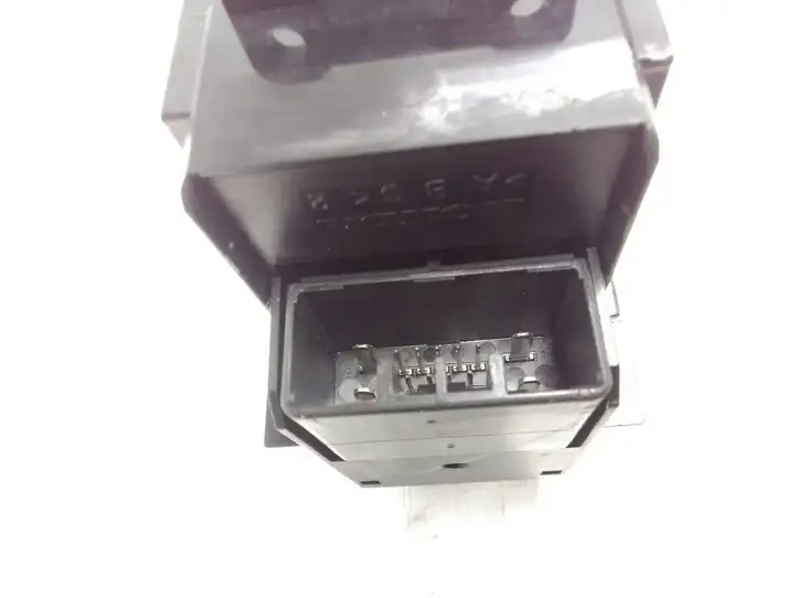 Honda CR-V (2009 - 2012) 79880897 Кнопка стеклоподъемников — фото 4