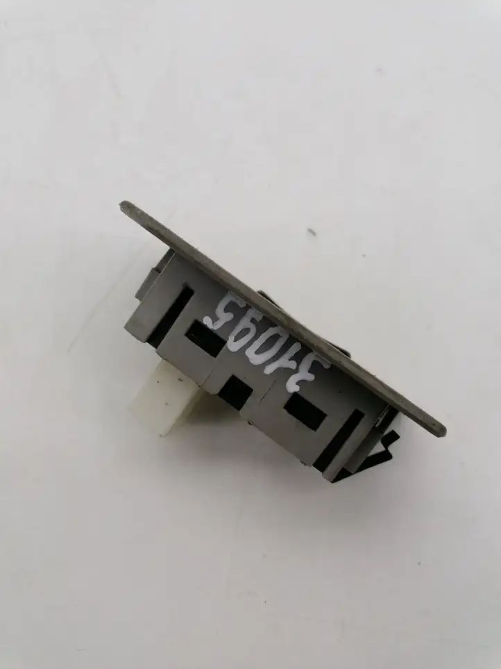 Cadillac CTS (2002 - 2007) 25750264 Блок кнопок стеклоподъемников — фото 2