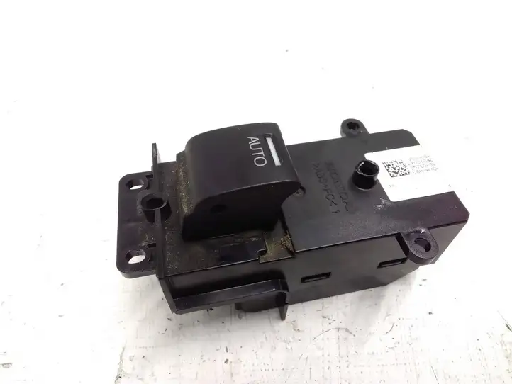 Honda CR-V (2009 - 2012) 79880889 Кнопка стеклоподъемников — фото 1