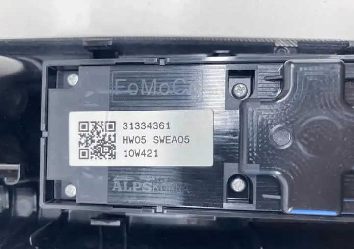 Volvo C30 (2010 - 2013) 31334361 Кнопка стеклоподъемников — фото 2