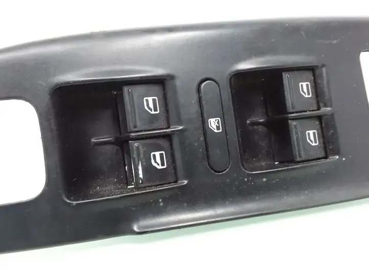Volkswagen PASSAT B6 (2005 - 2010) 1K4959857B Блок кнопок стеклоподъемников — фото 3