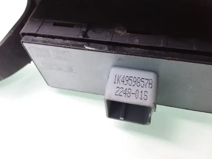 Volkswagen PASSAT B6 (2005 - 2010) 1K4959857B Блок кнопок стеклоподъемников — фото 4