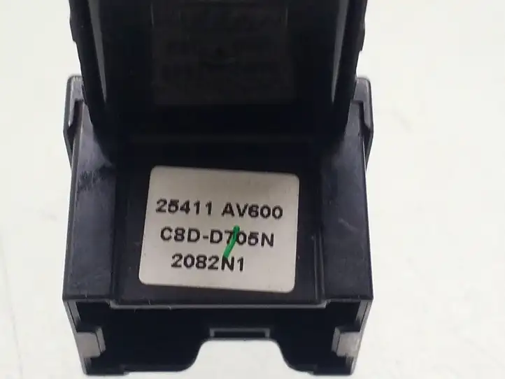 Nissan Primera (2001 - 2008) 25411AV600 Блок кнопок стеклоподъемников — фото 4
