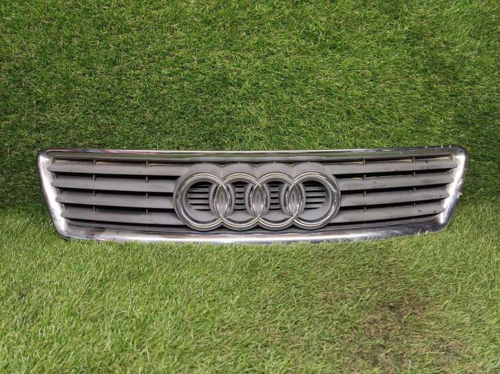 4Z7853651 Audi A6 S6 C5 4B Grotelės priekinės