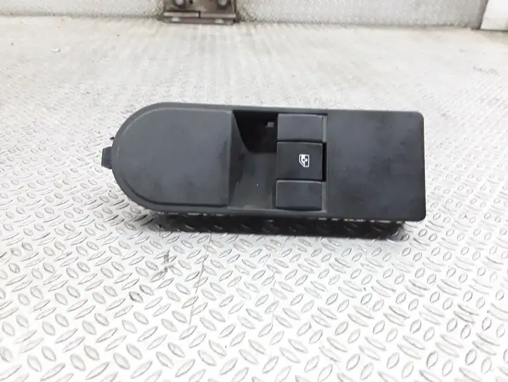 Opel Zafira B (2003 - 2006) 13228709 Блок кнопок стеклоподъемников — фото 1