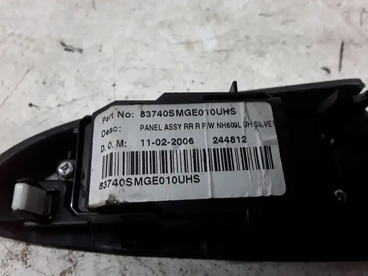 Honda Civic (2006 - 2011) 83740SMGE010UHS Блок кнопок стеклоподъемников — фото 2