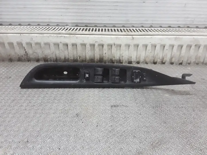 Mazda 6 (2005 - 2007) GJ6A684L6 Кнопка стеклоподъемников — фото 1