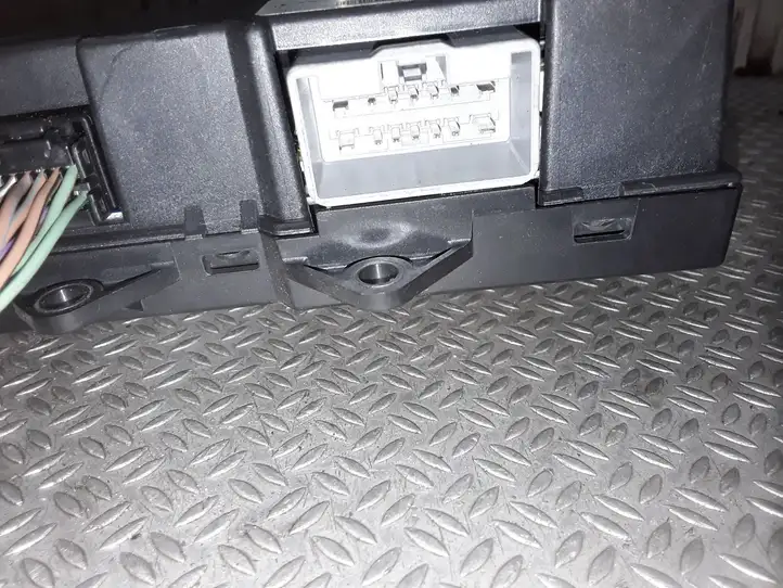Chrysler Pacifica (2003 - 2008) 7742001 Кнопка стеклоподъемников — фото 4