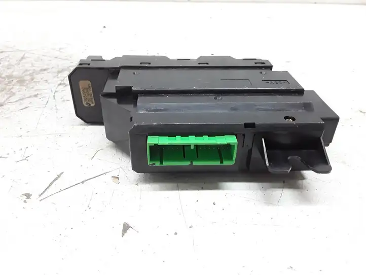 Volvo S60 (2000 - 2004) 8682950 Кнопка стеклоподъемников — фото 2