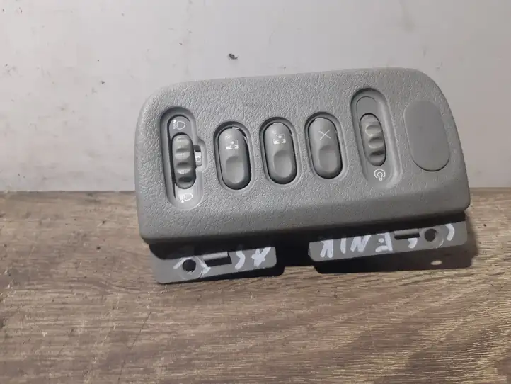 Renault Scenic I (1996 - 2003) 7700432429 Блок кнопок стеклоподъемников — фото 1
