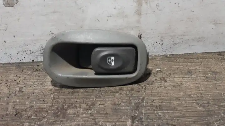 Renault Scenic I (1996 - 2003) 432963K Блок кнопок стеклоподъемников — фото 1
