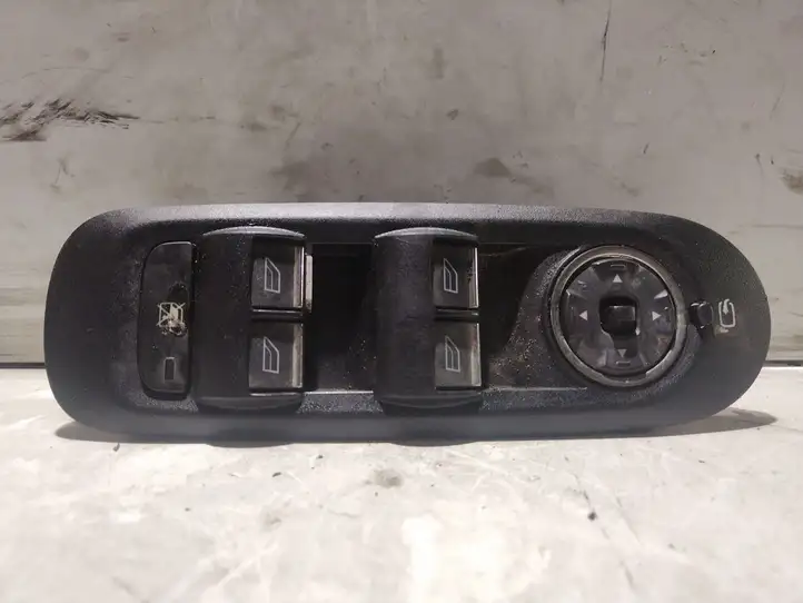 Ford S-MAX (2006 - 2010) 7S7T14A132BC Блок кнопок стеклоподъемников — фото 1