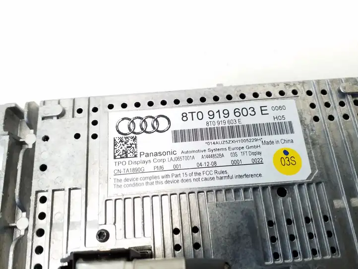 Audi A4 (2007 - 2011)  8T0919603E Экран/ дисплей / маленький экран