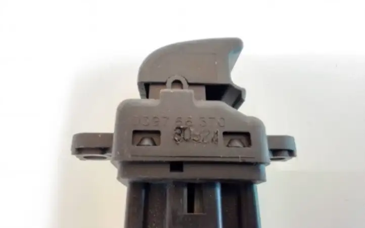 Mazda 2 (2003 - 2007) 039766370 Блок кнопок стеклоподъемников — фото 2