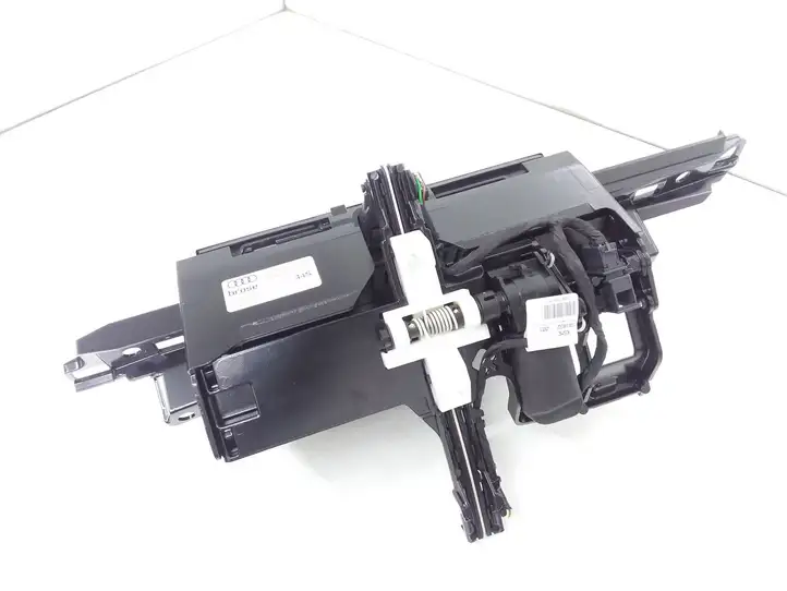 Audi A6 (2011 - 2014)  4G1919601G Экран/ дисплей / маленький экран