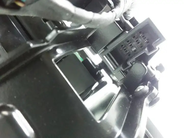 Audi A6 (2011 - 2014)  4G1919601G Экран/ дисплей / маленький экран