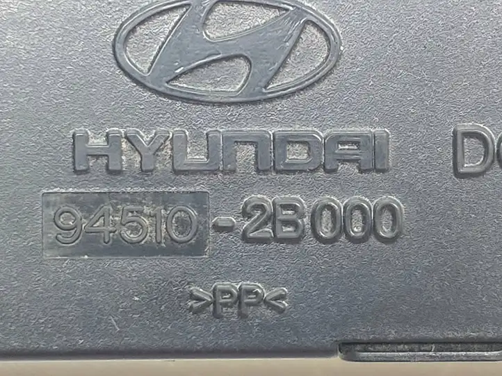 Hyundai Santa Fe (2005 - 2009) 945102B000 Часы — фото 4