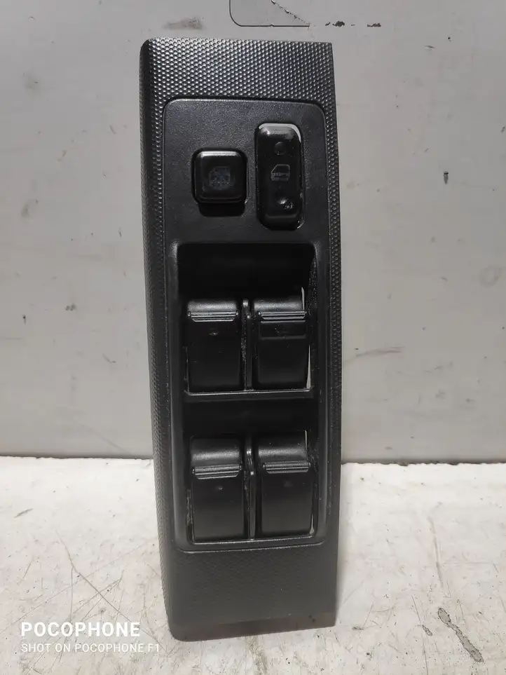 Toyota Corolla Verso E121 (2004 - 2007) 54355668D Кнопка стеклоподъемников — фото 1