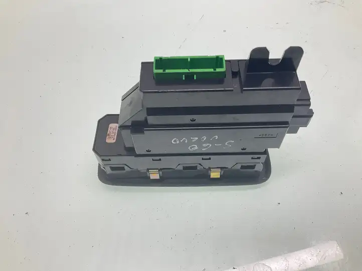 Volvo S60 (2004 - 2010)  30658146 Кнопка стеклоподъемников