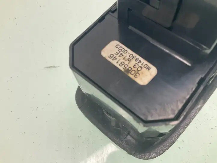 Volvo S60 (2004 - 2010)  30658146 Кнопка стеклоподъемников