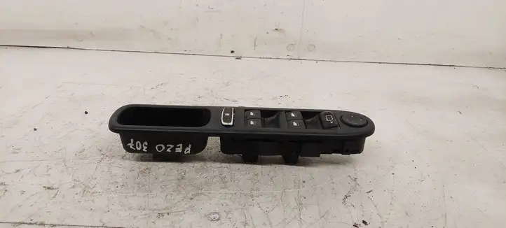 Peugeot 307 CC (2001 - 2005) 53269704 Блок кнопок стеклоподъемников — фото 2