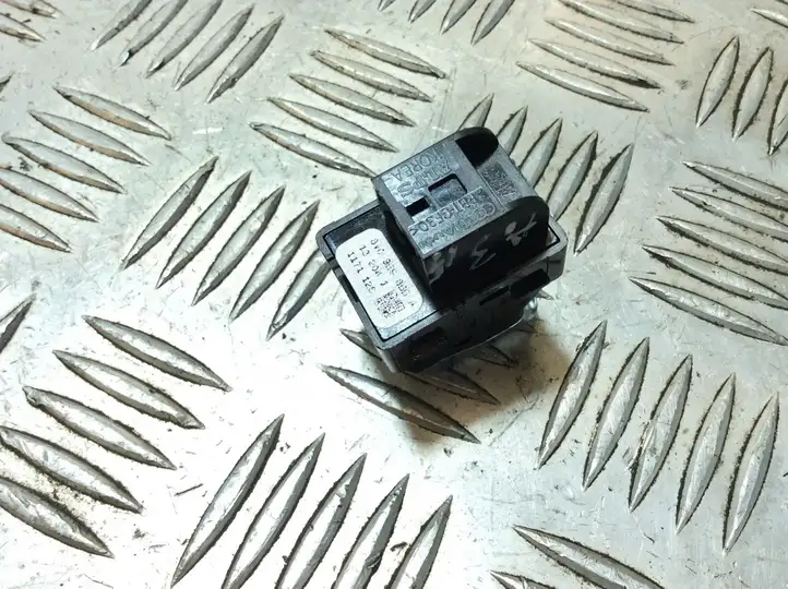 Audi A3/S3 8V (2012 - 2016) 8V0959855A Кнопка стеклоподъемников — фото 2