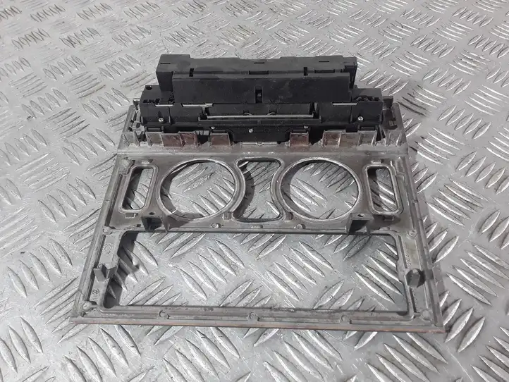 Mercedes-Benz E W210 (1995 - 2002) 2108200151 Другие включатели / ручки/ переключатели — фото 3