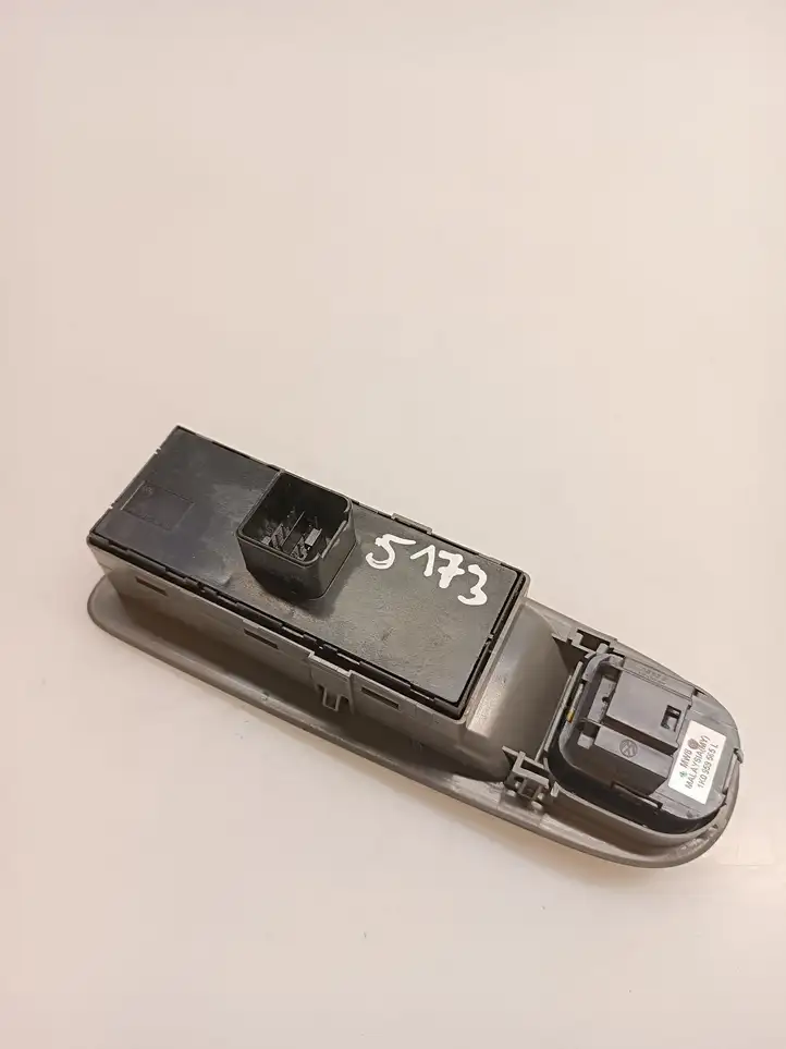 Seat Alhambra (Mk2) (2010 - 2017) 1K0959565L Блок кнопок стеклоподъемников — фото 2
