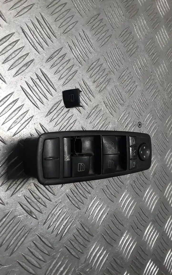 Mercedes-Benz R W251 (2005 - 2013) A2518300290 Блок кнопок стеклоподъемников — фото 1