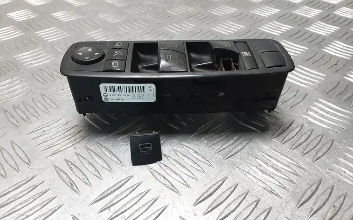 Mercedes-Benz R W251 (2005 - 2013) A2518300290 Блок кнопок стеклоподъемников — фото 2
