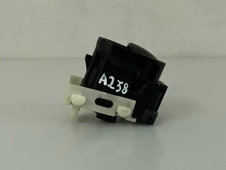 Mercedes-Benz C W203 (2000 - 2007) A2038200210 Блок кнопок стеклоподъемников — фото 3