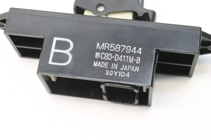Mitsubishi Outlander (2007 - 2012) MR587944 Блок кнопок стеклоподъемников — фото 5