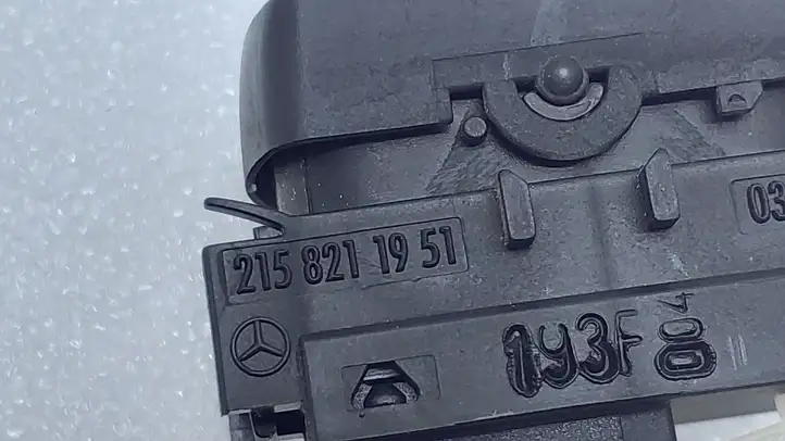 Mercedes-Benz CL C215 (2000 - 2006) 2158211951 Блок кнопок стеклоподъемников — фото 4