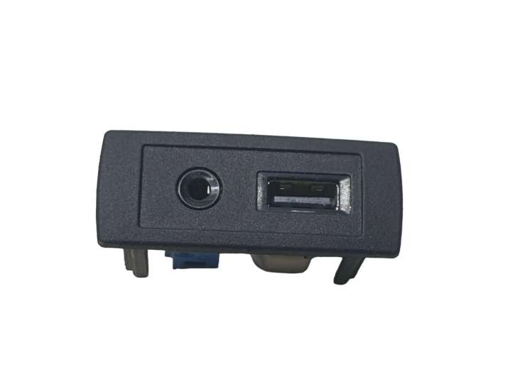 G50286 Mercedes-Benz Vito Viano W447 USB jungtis