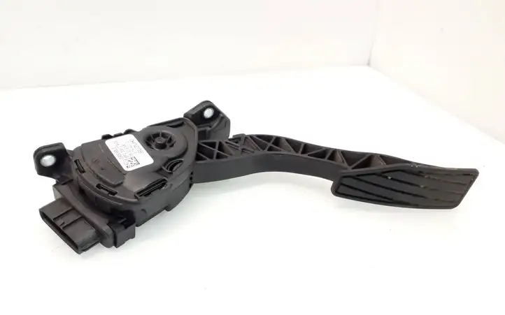 Suzuki Grand Vitara (2005 - 2008)  I590065J01 Педаль акселератора