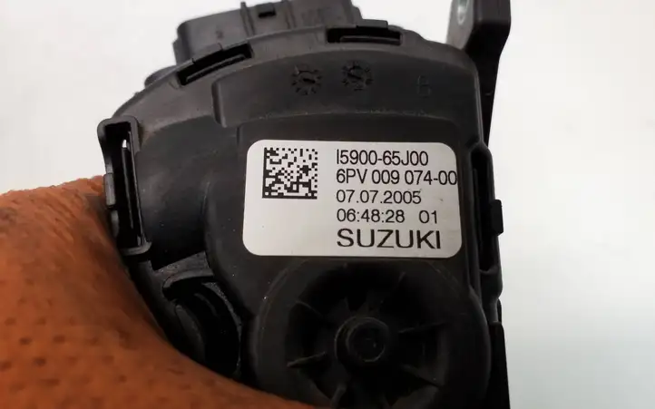 Suzuki Grand Vitara II (2005 - 2008) I590065J00 Педаль акселератора — фото 5